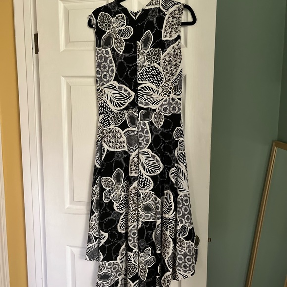 NWOT Frank Lyman jumpsuit with beautiful detail. - Picture 9 of 10